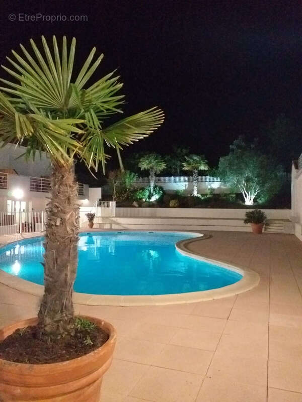 Appartement type 2, résidence avec piscine ! - photo 11