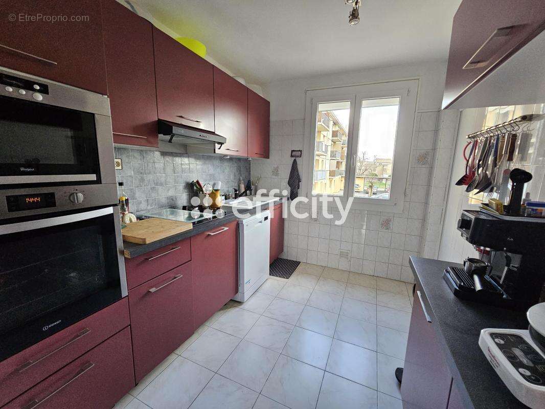 Appartement à VINON-SUR-VERDON
