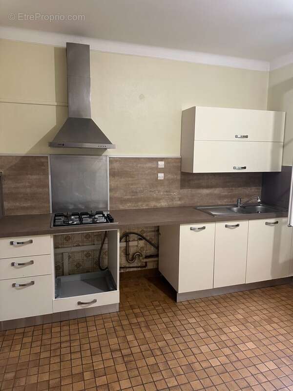 Maison à SAINT-CYR-SUR-LOIRE