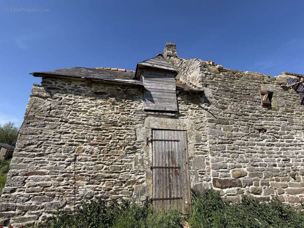 Maison à LE GOURAY