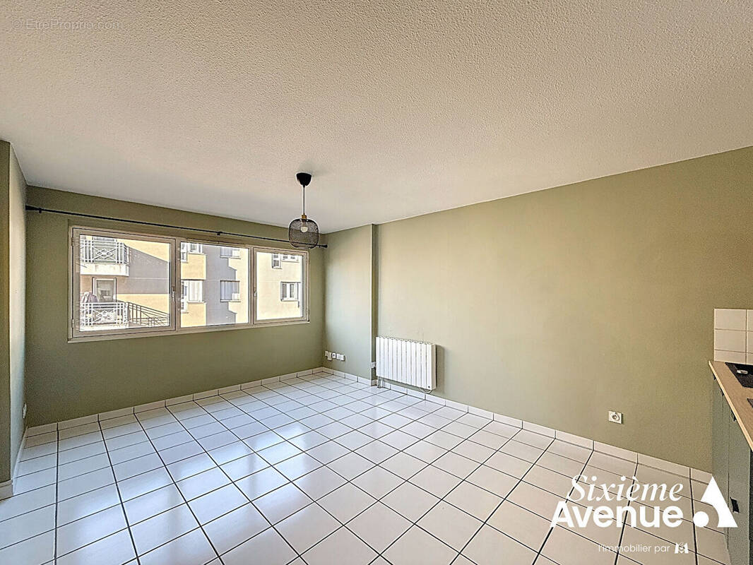 Appartement à LYON-8E