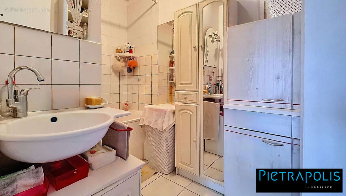 Appartement à LYON-9E