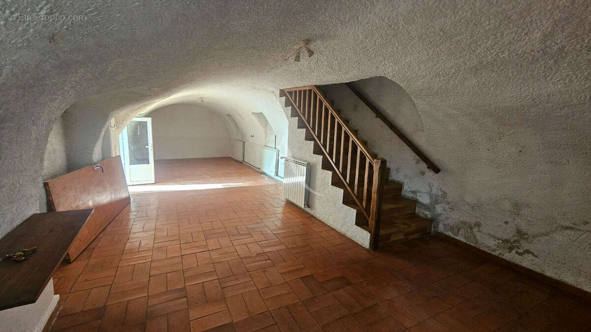 Maison à SAINTE-ANASTASIE