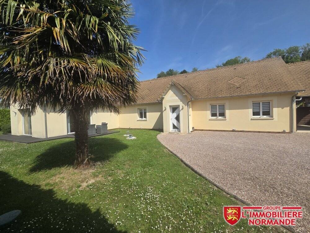 Maison à CONNELLES