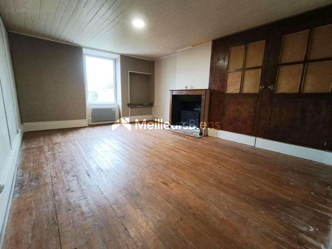 Maison à BOURBONNE-LES-BAINS