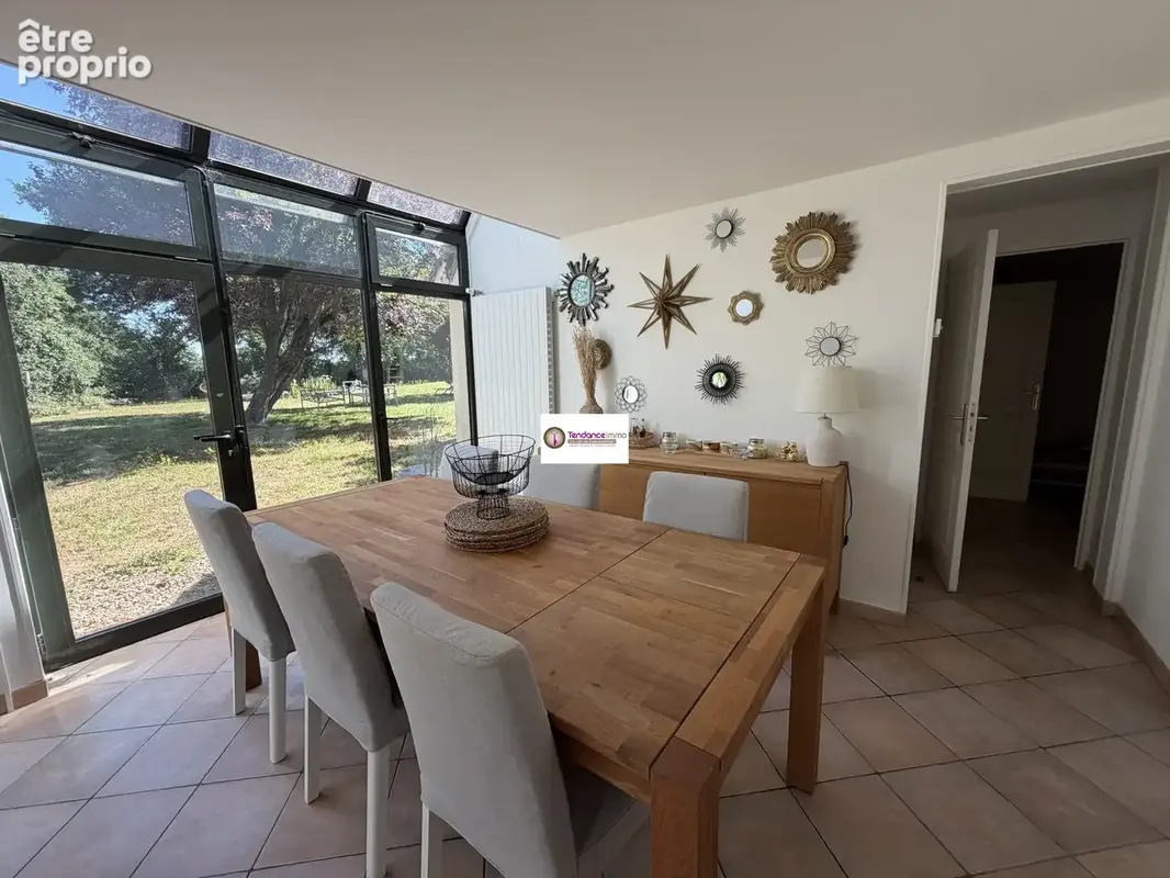 Maison 211 m² à Villaines-La-Carelle  - photo 5