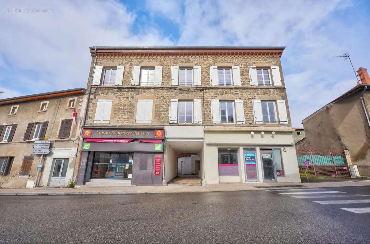 Appartement à SOUCIEU-EN-JARREST