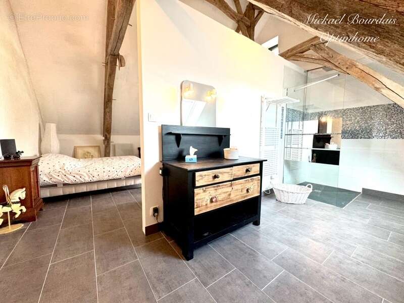 Maison à COURCELLES-DE-TOURAINE