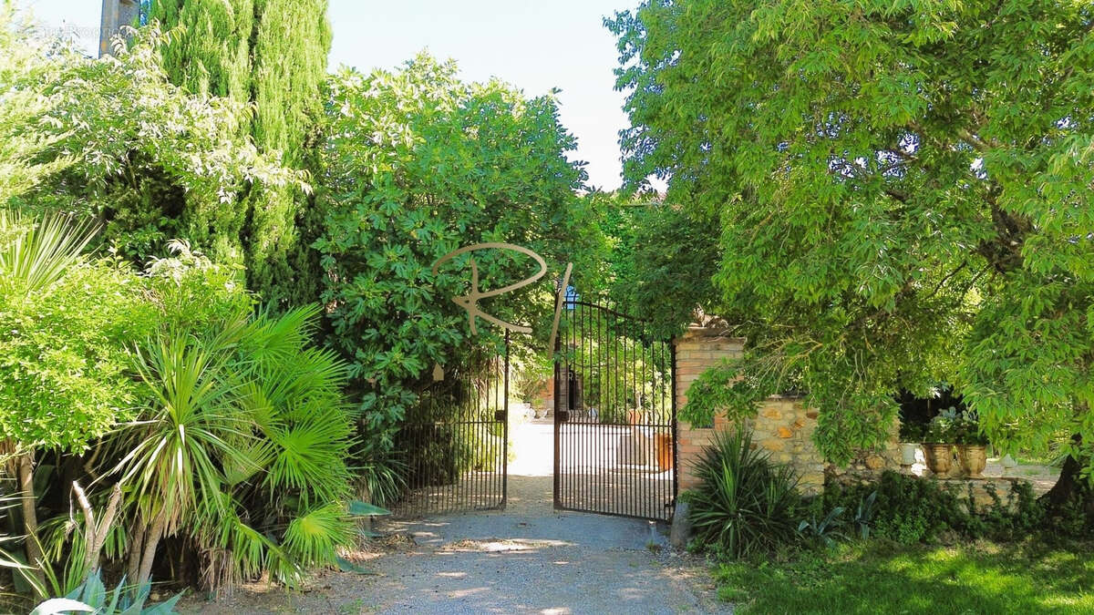 A VENDRE : Ancien Monastère au Cœur des Cévennes - photo 17