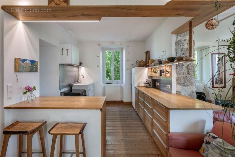 Maison à BASSENS