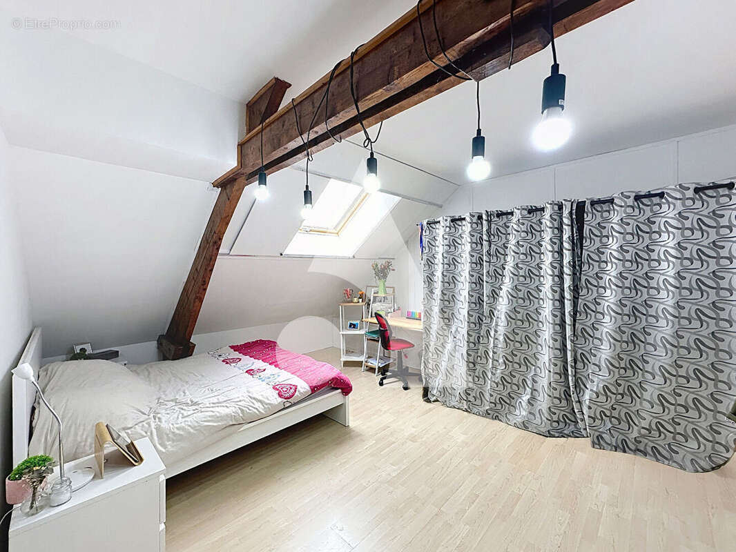 Maison à MORTAGNE-DU-NORD