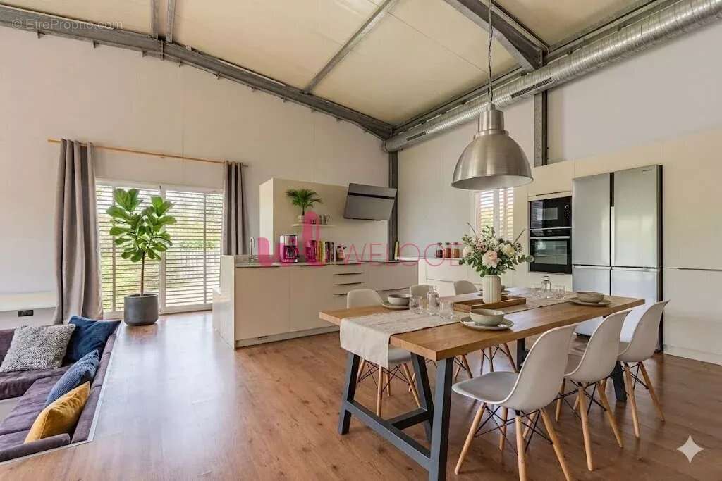 Maison à MONTUSSAN