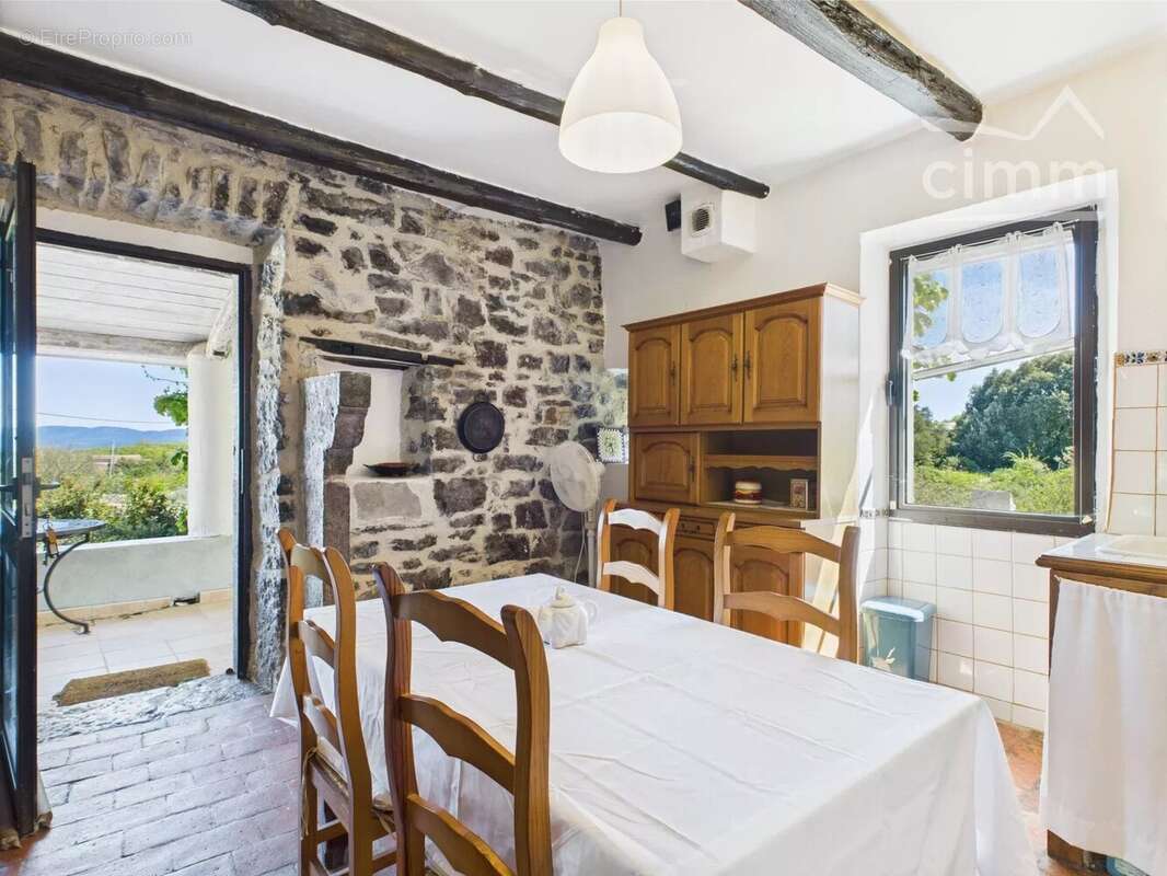Maison à LES VANS