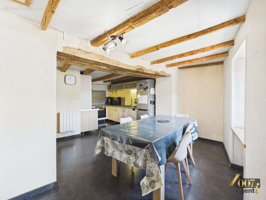 Maison à LES MOLLETTES