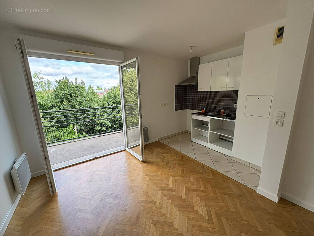 Appartement à SARTROUVILLE