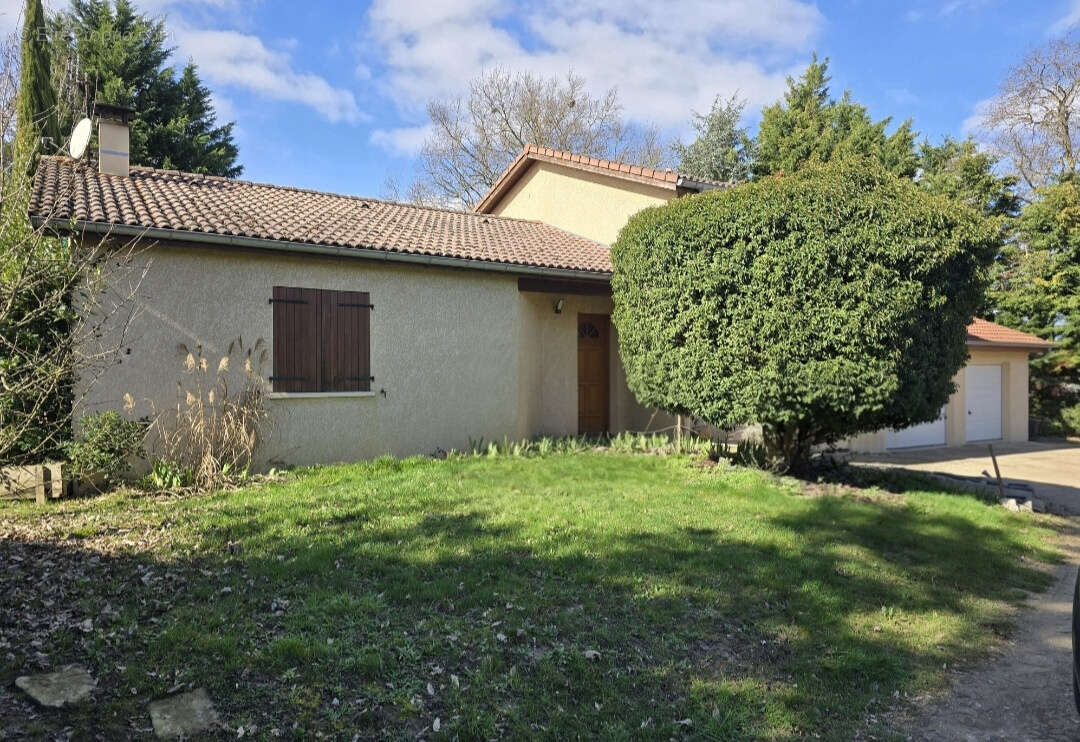 Maison à PERREX