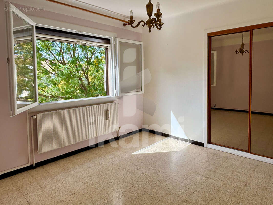 Maison à BAGNOLS-SUR-CEZE