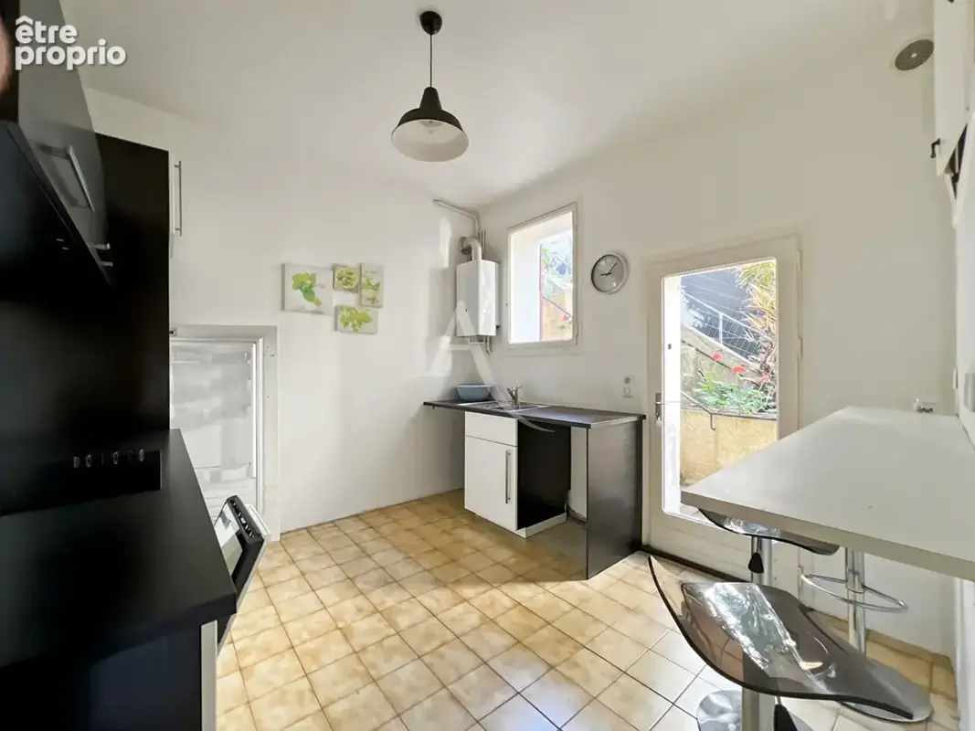 LE CANNET Maison indépendante de caractère avec 2 appartements et jardin - photo 13