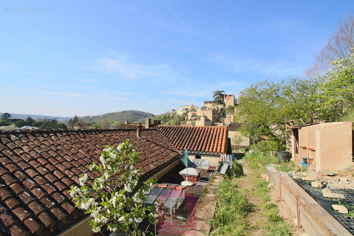 Maison à PUY-L'EVEQUE
