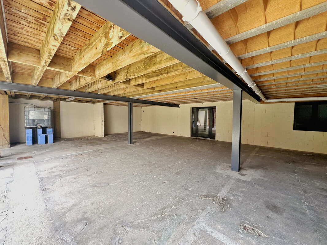 Maison Loft à vendre à Reims, bien atypique avec volumes et cachet - photo 7