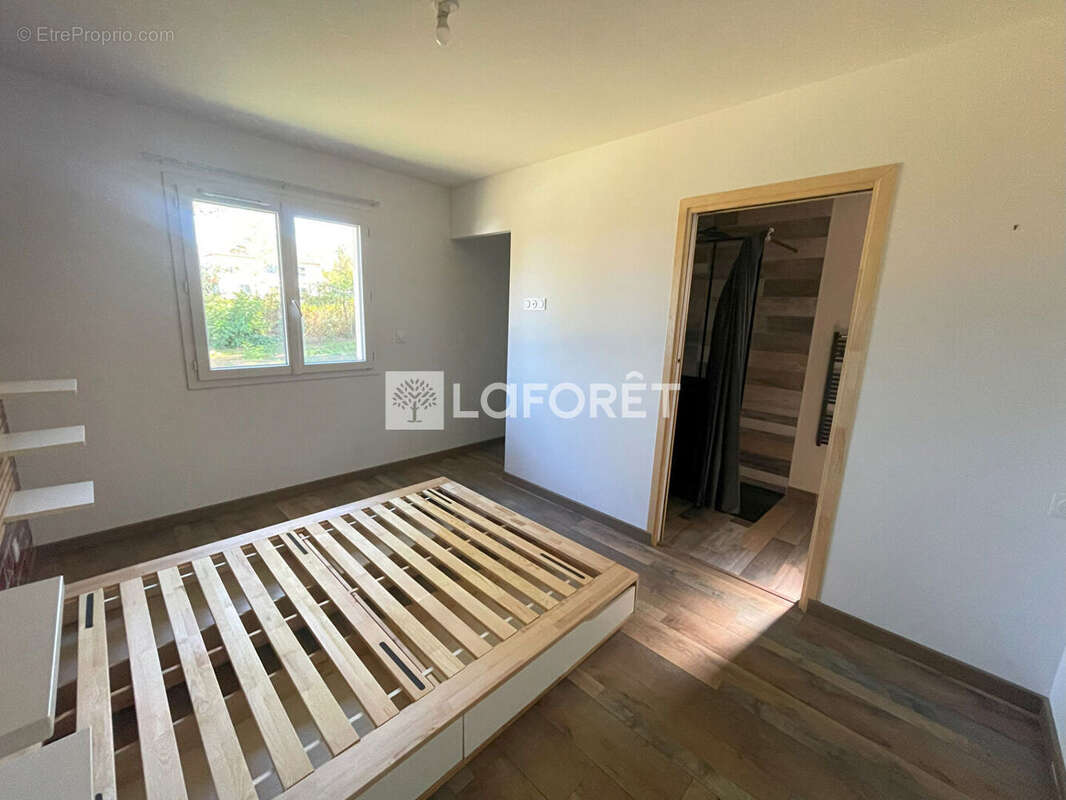 Maison à SAINT-JEAN-DU-FALGA