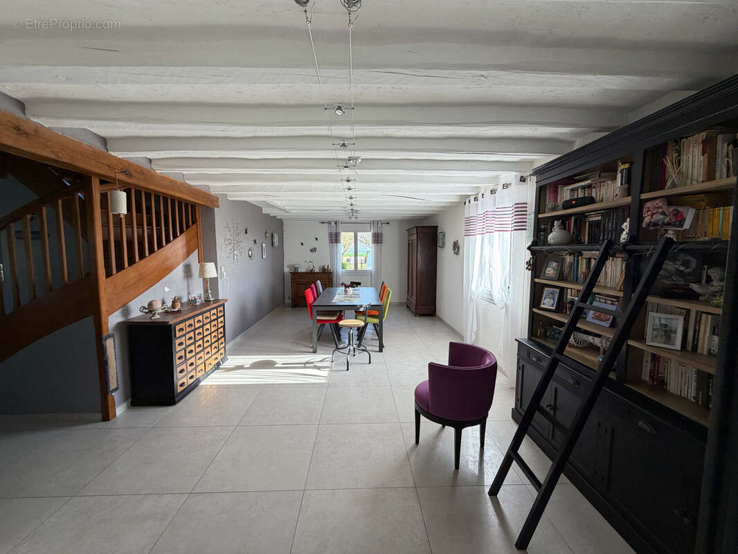 Maison à NAINTRE