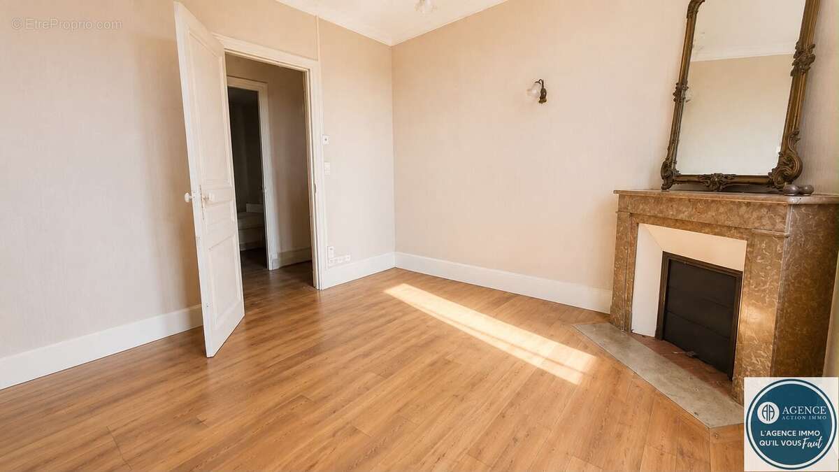 À vendre  Appartement avec fort potentiel à Peyraud - photo 4
