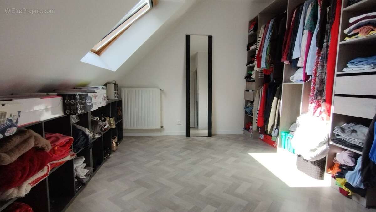 Maison à vendre 5 pièces COMBRIT (29) commerces à pied - photo 9