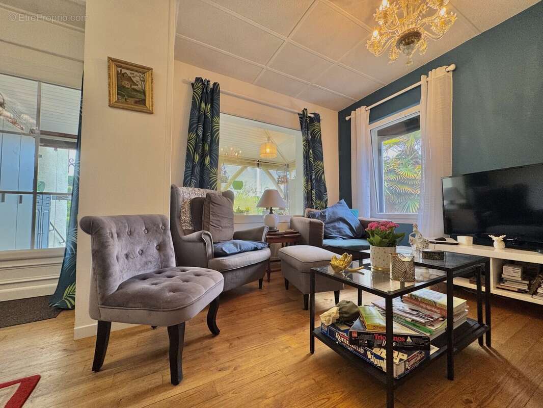 Maison à BEYNAC-ET-CAZENAC