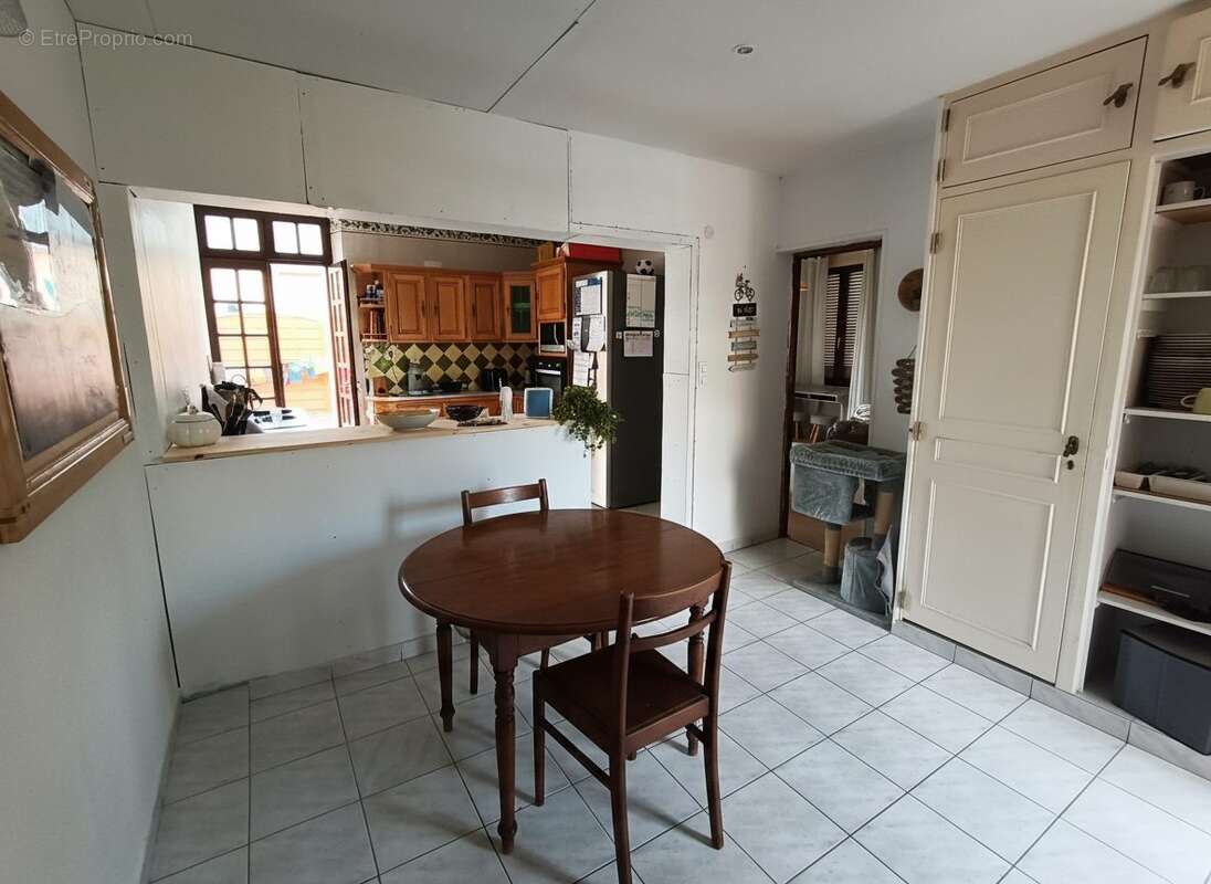 Maison 229 m² à Marcon  - photo 8
