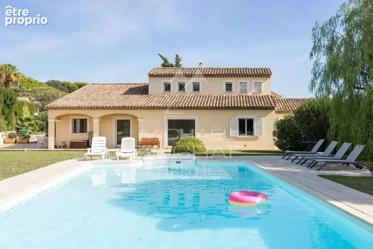 Antibes – Élégante villa avec piscine - photo 2