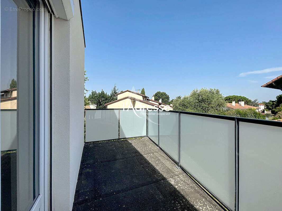 l'Adresse Immobilier - La Salvetat Saint Gilles - Maison T4  de 127 m2 sur un terrain piscinable de 1566m² avec garage - photo 12