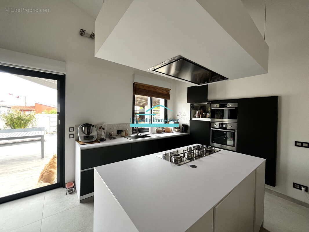 Frontignan, Villa contemporaine T4 de plain-pied avec piscine - photo 4