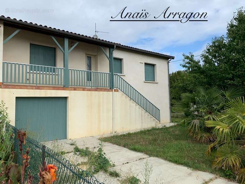 Maison à PUJOLS
