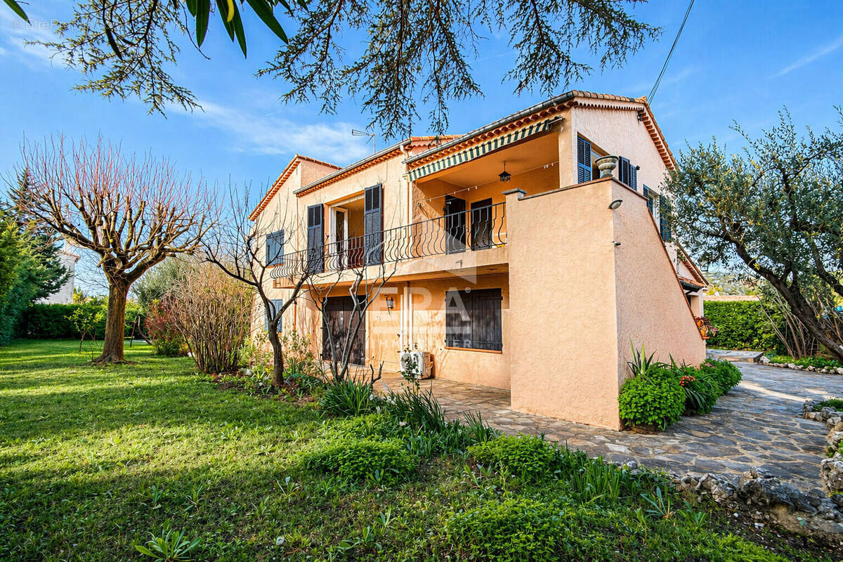 Maison à MOUGINS
