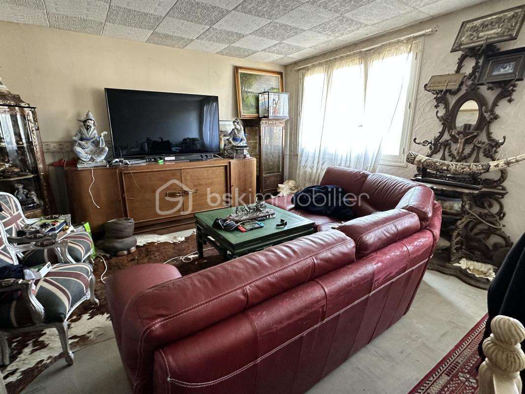 Appartement à CONDE-SUR-NOIREAU