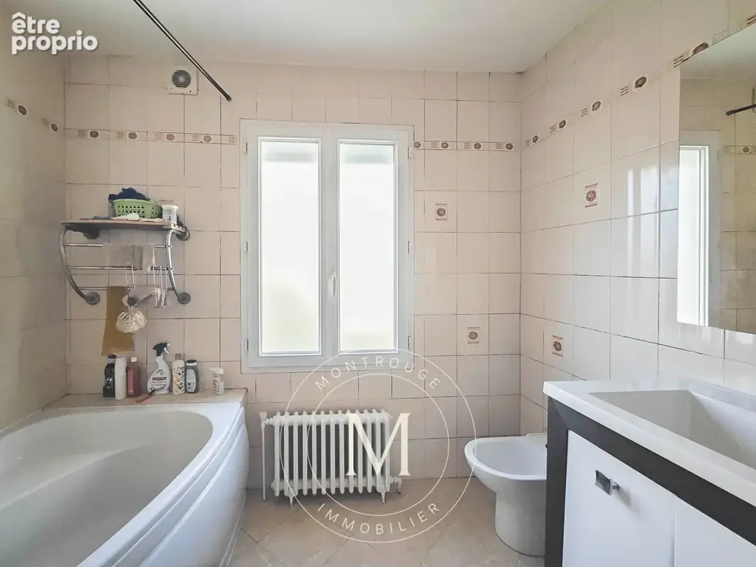 Maison Bagneux - 7 pièce(s) - 165.37m2 avec cour - photo 12