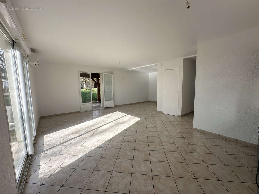 Appartement à MONFLANQUIN