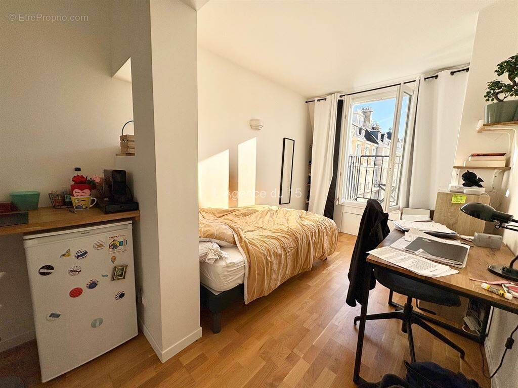 Appartement à PARIS-15E