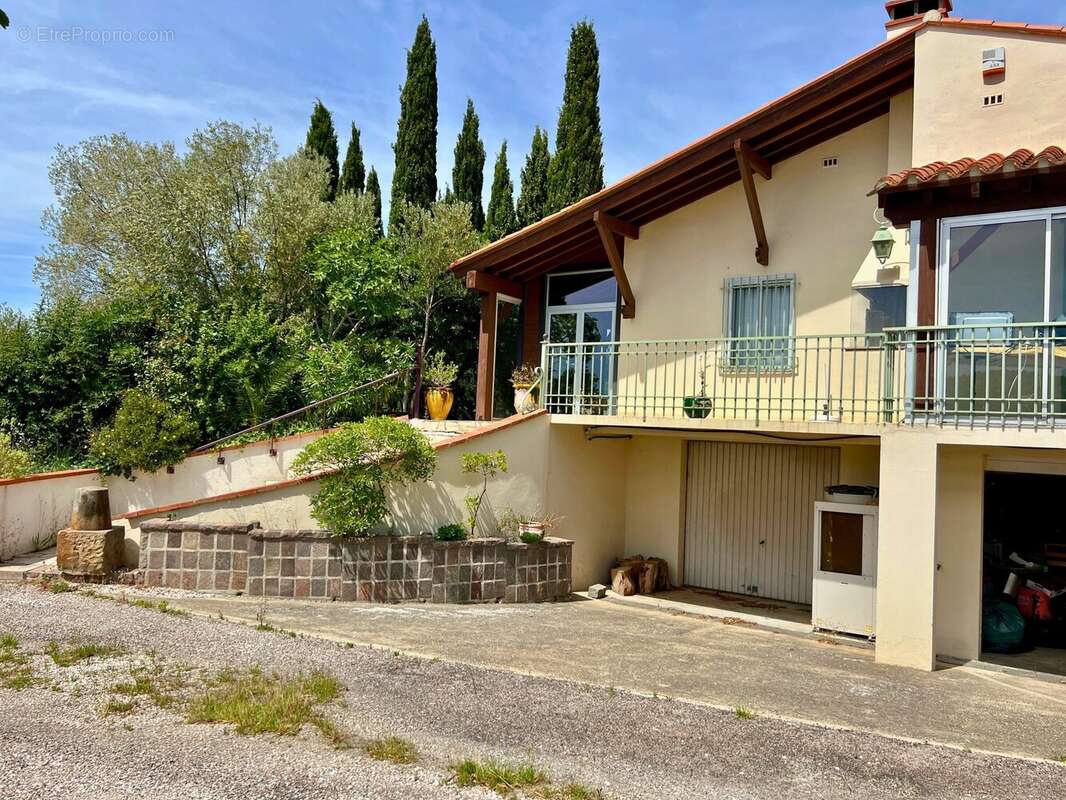 Maison à VILLENEUVE-DE-LA-RAHO