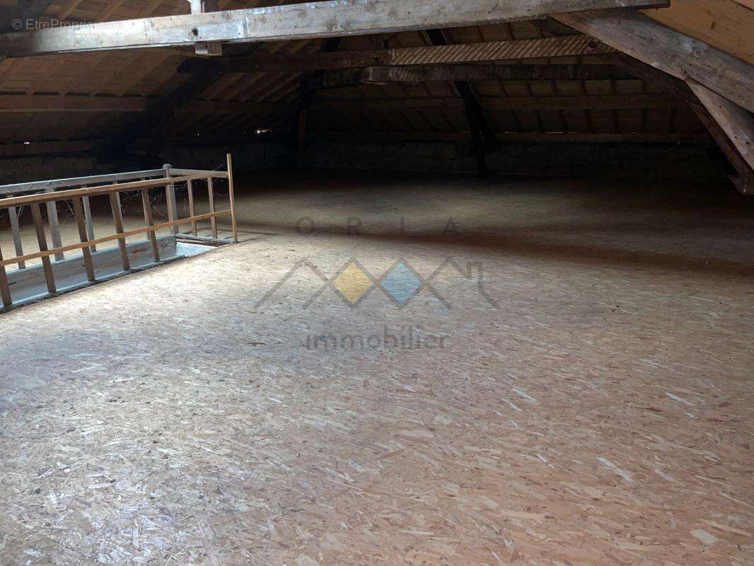 Appartement à PAGNY-SUR-MOSELLE