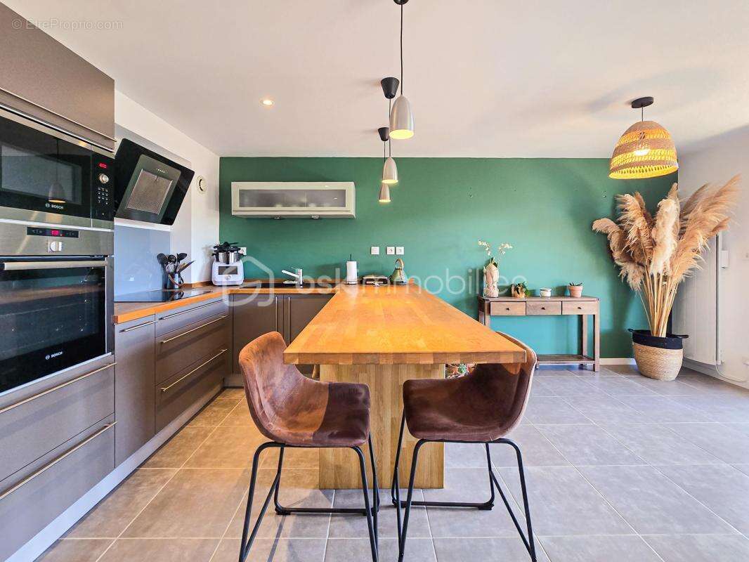 Appartement à SAINT-MARTIN-D'URIAGE