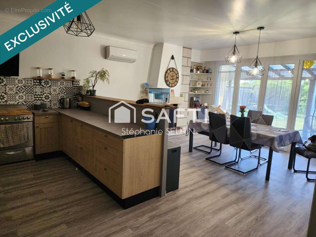 Photo 2 - Maison à MONTLIEU-LA-GARDE