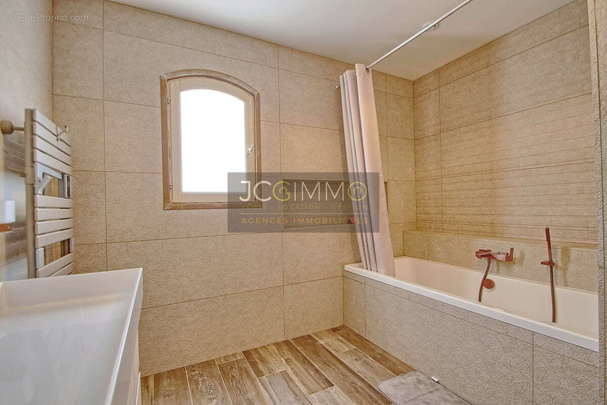 Belle villa T5 au Partégal + T2 indépendant - photo 11