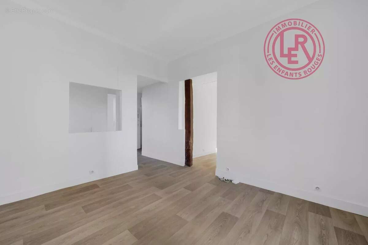 Appartement à PARIS-10E