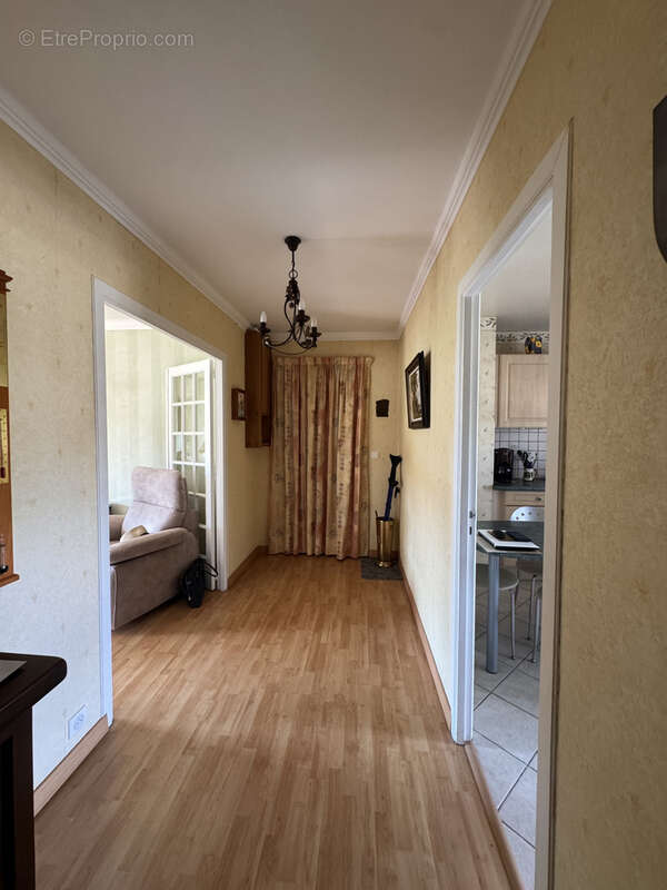 Appartement Type 5 secteur Renoir - photo 9