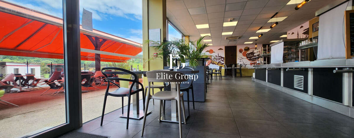 Commerce à SARLAT-LA-CANEDA