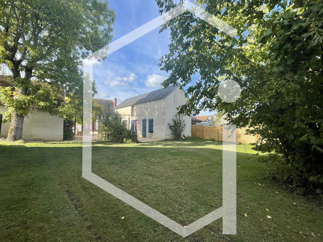 Commerce à VERDIGNY