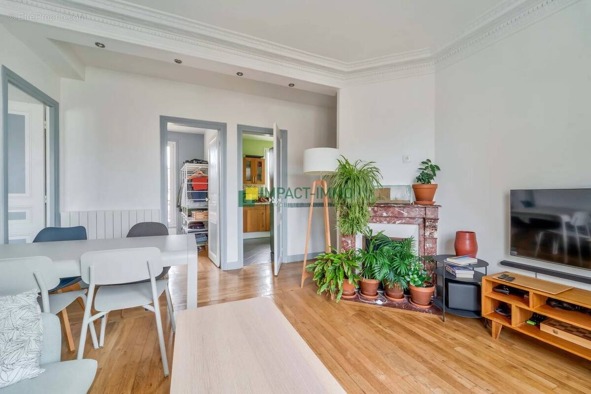 Appartement à COLOMBES