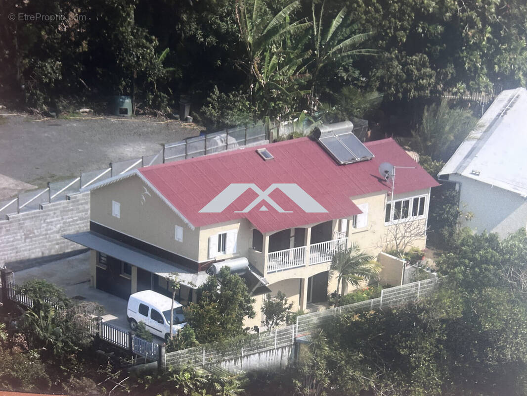 Maison à SAINTE-SUZANNE